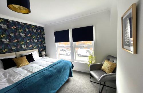 Grantham House | Park View - Spacious, Central Home