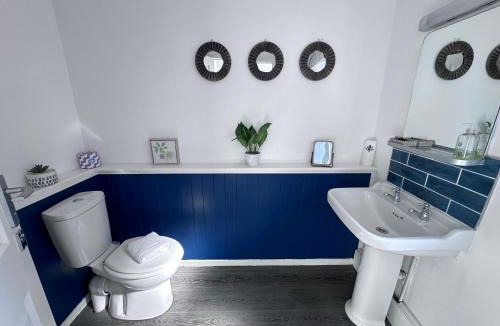 Grantham House | Park View - Spacious, Central Home