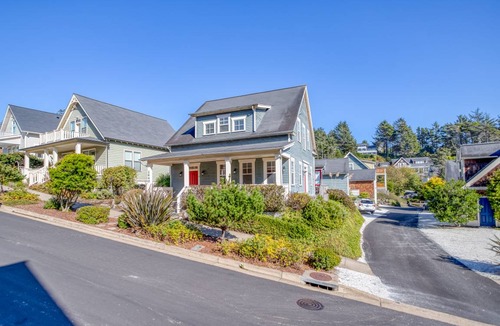 Olivia Beach House | Parker House