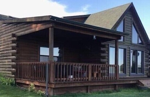 Lewellen House | Parker Lake House and Hunting Retreat