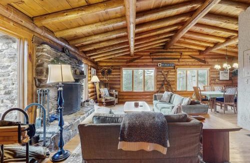 Weston House | Parker Lane Cabin