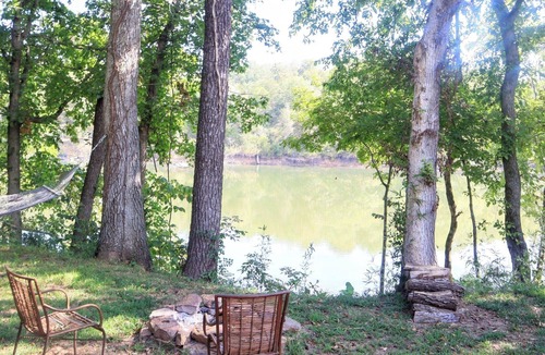 Eureka Springs Cabin | Parkers Hideaway on the White River/Sycamore Cabin