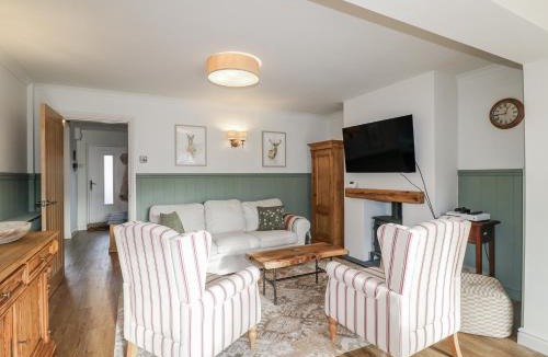 Uttoxeter House | Parkfields Cottage