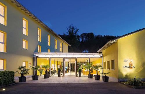 Arcegno Hotel | Parkhotel Emmaus - Casa del Sole