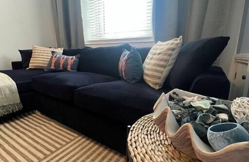 Margam Apartment | Parking 2 Baths Garden + Dining Area