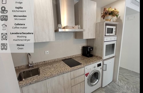 La Trinidad-San Juan y Todos los Santos Apartment | Parking. Entre Patios Centro