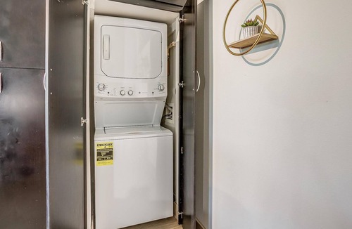 Deep Ellum Apartment | ★Parking★Gym★Baylor Hospital★Pool★Deep Ellum★