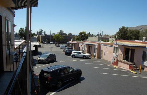 Oakland Hotel | Parklane Motel