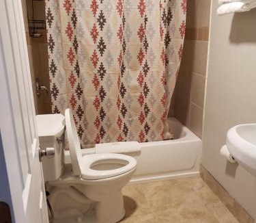 Parkrose Hotel | Parkrose Inn and Suites