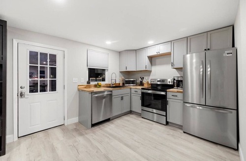 Sylvan Beach House | Parks Slice Heaven | 2BR Waterfront| with Hot tub