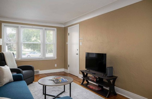 West Seneca Apartment | Parkside 1BR: Spacious, Quiet, Covered Parking