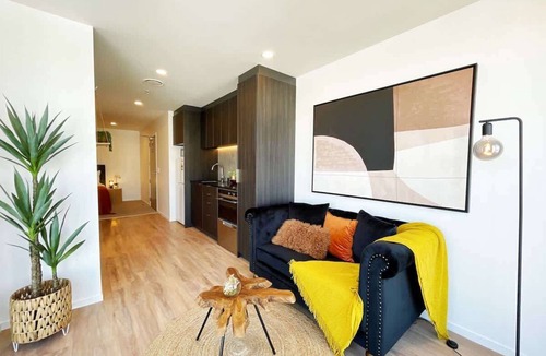 Newton Apartment | Parkside Air-con Studio on Queen St - Pool & Gym