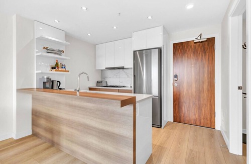 Bow Riverfront Condo | Parkside at Waterfront in downtown Calgary