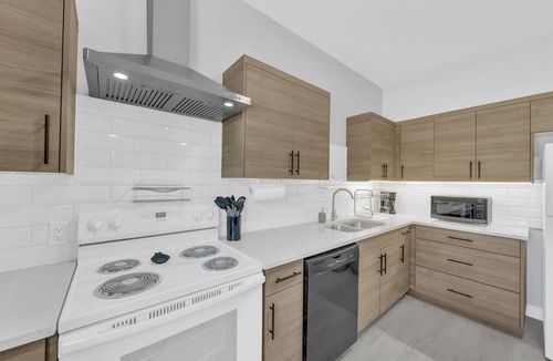 Ruthven Apartment | Parkside Flat #5 - Seacliff Beach Suites