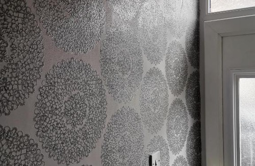 Barrow-in-Furness House | Parkside House 3 bedroom 2 bathroom. parking.