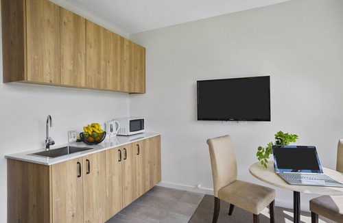 Belmont Hotel | Parkside Motel Geelong