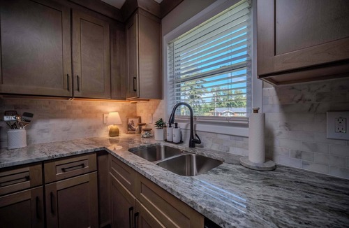 Clarkdale House | Parkside Place: Spacious 3BR Home with Game Room & Grill