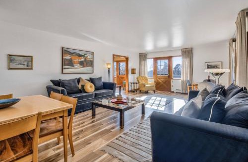 East Colorado Springs Ski Chalet | Parkside
