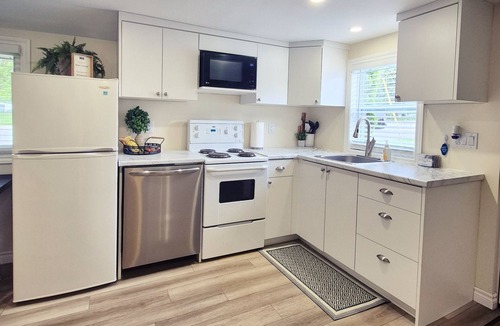 Ruthven Cottage | Parkview Boho Cottage 5 - Cedar Serenity