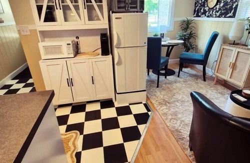Leamington Cabin | Parkview Boho Cottage 3 - Maple Meadows