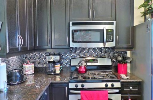 College Station House | Parkview Cottage ~ Pet Friendly Oasis!
