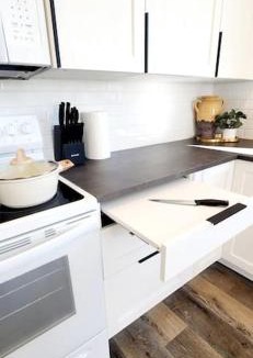 Mossyrock House | Parkview hot tub grill fire pit