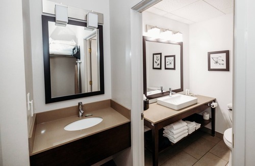 Witmer Hotel | Parkview Inn & Suites Lancaster
