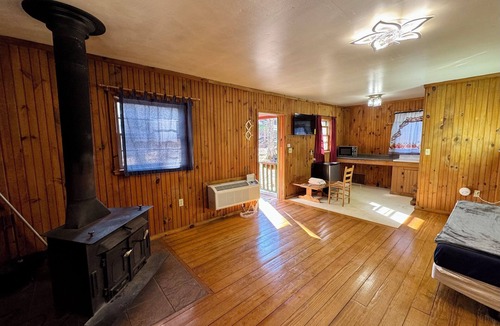 Linville Falls Cabin | Parkview Lodge & Cabins