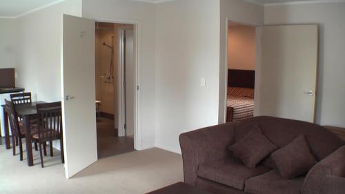 Pukekohe Hotel | Parkview Motor Inn