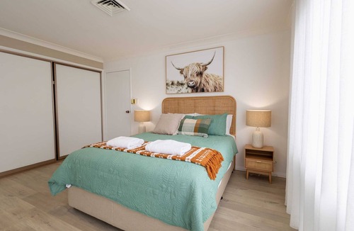 Dubbo House | Parkview - Pool, Ultimate Entertainer