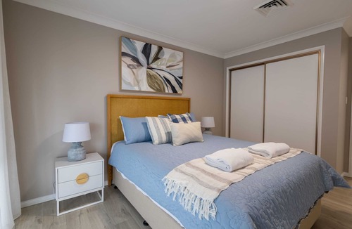 Dubbo House | Parkview - Pool, Ultimate Entertainer