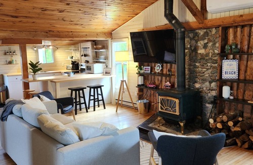 Pointe-du-Chene Cottage | Parlee beach Fourth Avenue cottage