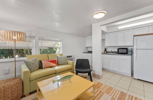 Little Torch Key Hotel | Parmer's Resort