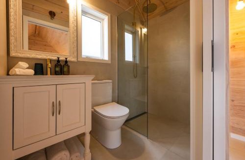 Russell House | Paroa Bay Winery