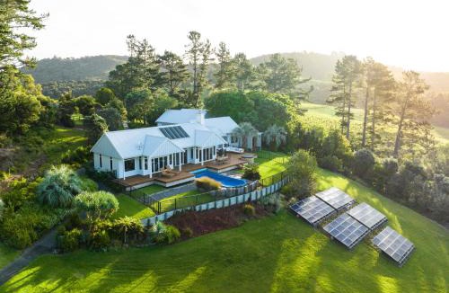 Russell House | Paroa Bay Winery