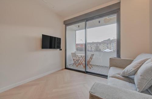 Azpilagana Apartment | Parque central C by Clabao