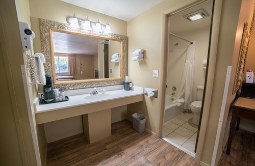 Kanab Hotel | Parry Lodge