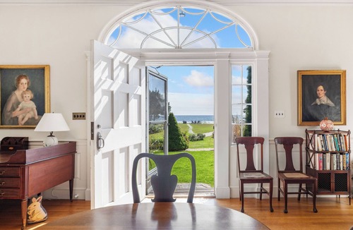 Kennebunk House | Parsons Beach Front Secluded Escape