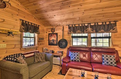 St George House | Parsons ‘Semper Fi’ Cabin w/Fire Pit!
