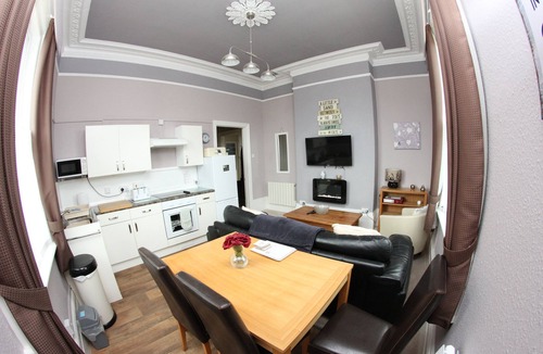 Sandown Apartment | Parterre Holiday Apartments