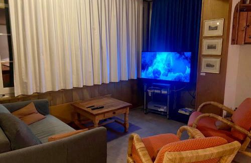 Saanen Apartment | Parterre-Wohnung im Zentrum