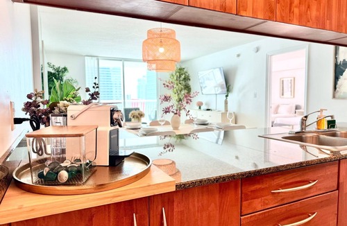 Brickell Apartment | Partial Ocean 3 Beds -1 bath Brickell @ownpm10