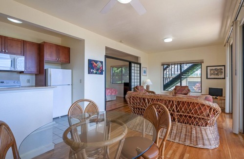 Poipu Apartment | Partial Ocean View