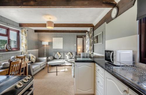 Colchester Apartment | Partridge - Uk48173