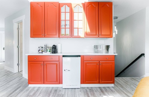 La Porte House | `Party on Pine` Pontoon & HotTub