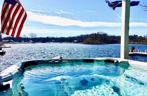 La Porte House | `Party on Pine` Pontoon & HotTub