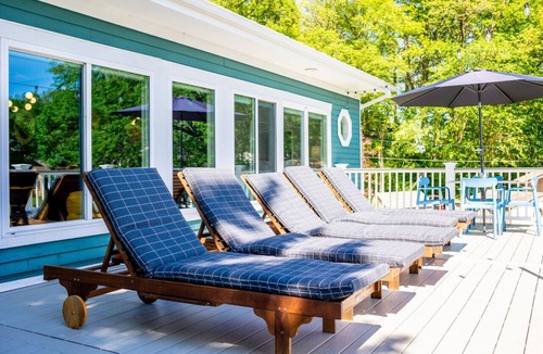 La Porte House | `Party on Pine` Pontoon & HotTub