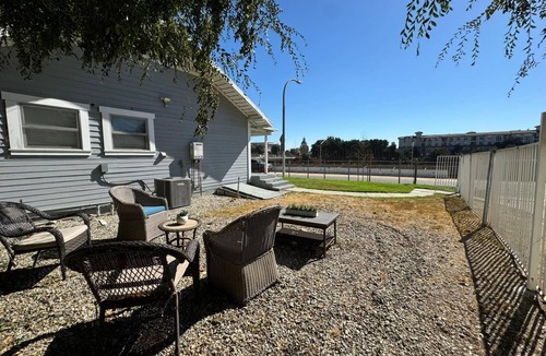 Pasadena House | ★ Pasadena 2B/2B fully remodeled with 2 parking ★