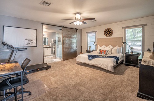 North Center Revitalization Association House | Pasadena Mesa 4 Bedroom Home by Redawning