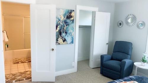East Pasadena House | Pasadena Room with private bathroom